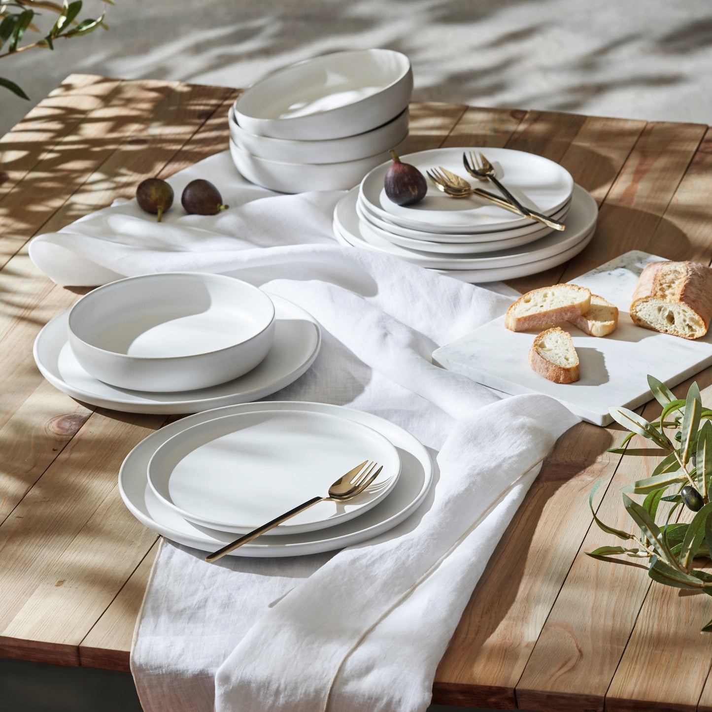 Macchio Stoneware Dinnerware Set - White Matte - Crafted in Portugal - Scratch-Resistant