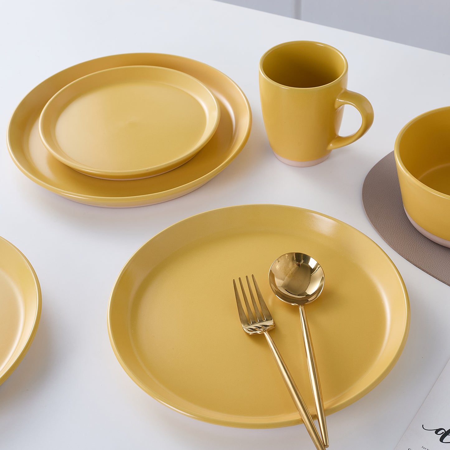 Jules Stoneware Dinnerware Set - Yellow