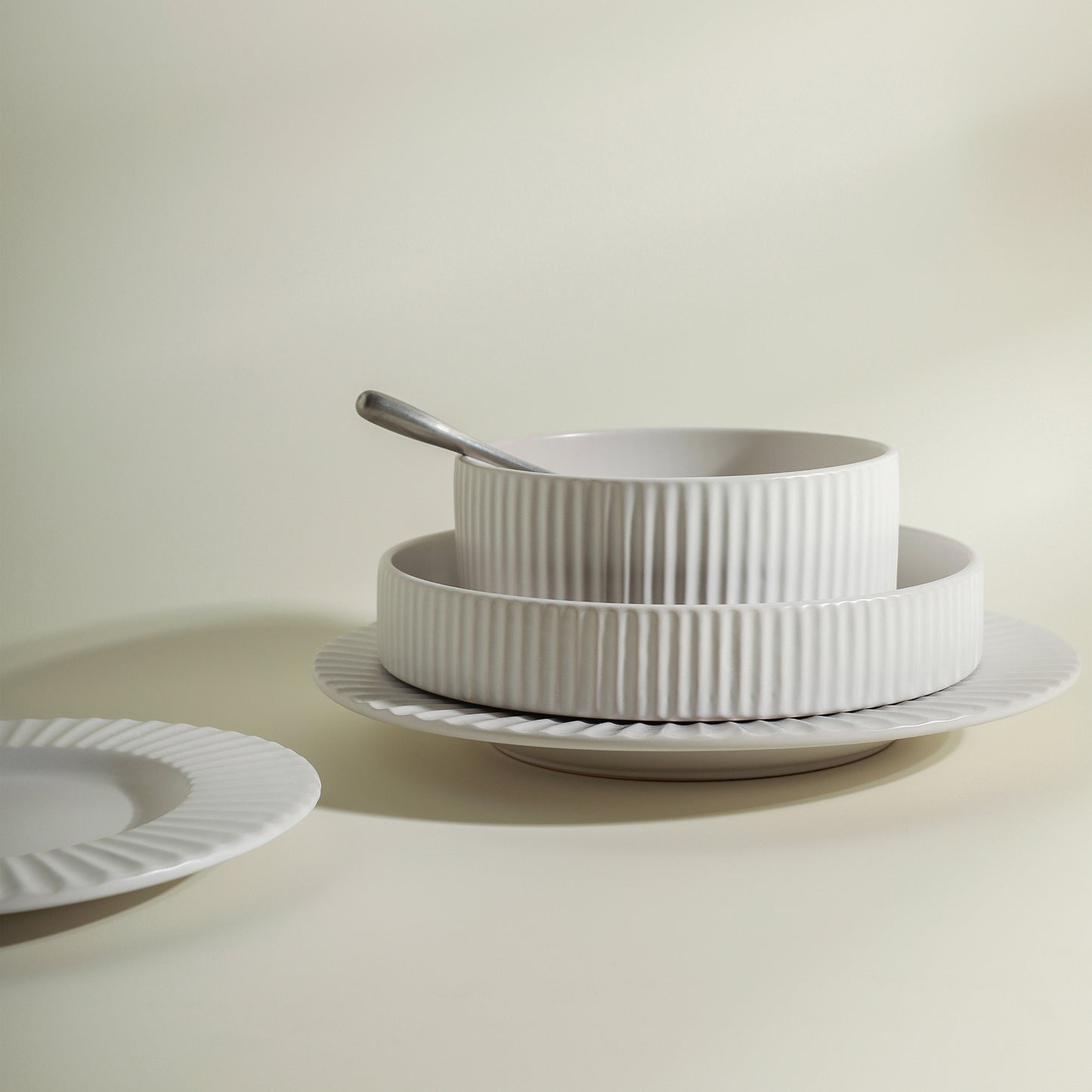 Lusso Stoneware Dinnerware Set - White