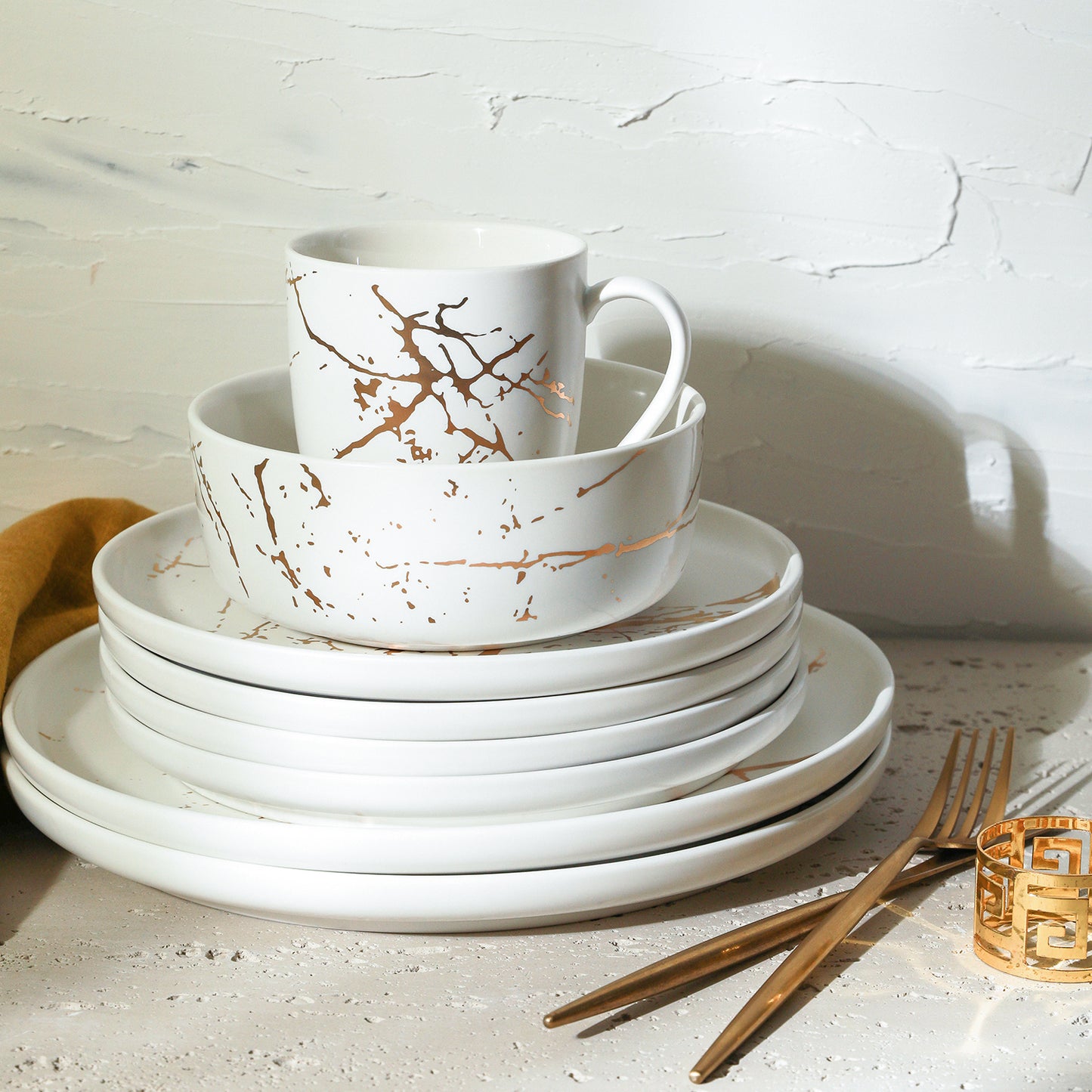 Zora Porcelain Dinnerware Set - White