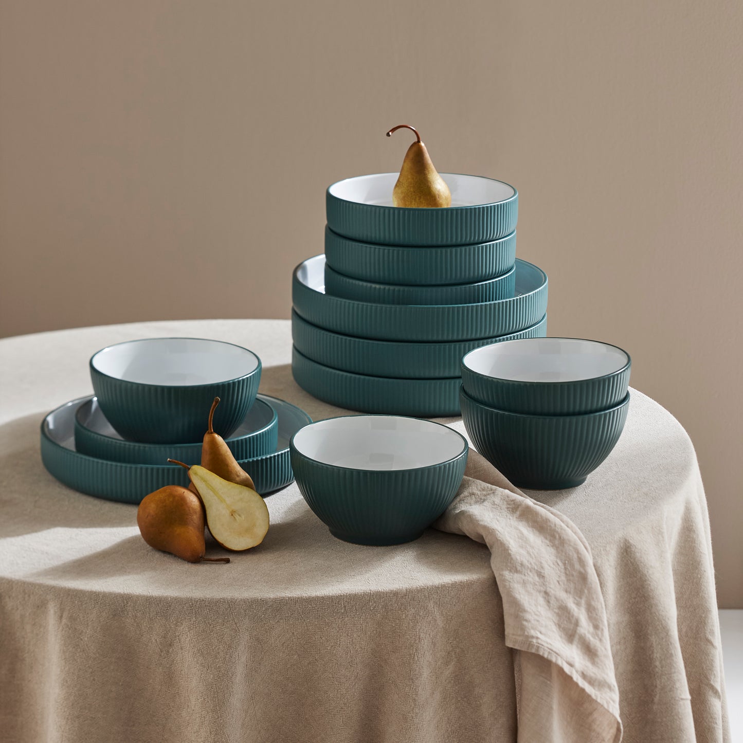 Larosso Stoneware Dinnerware Set - Green/White