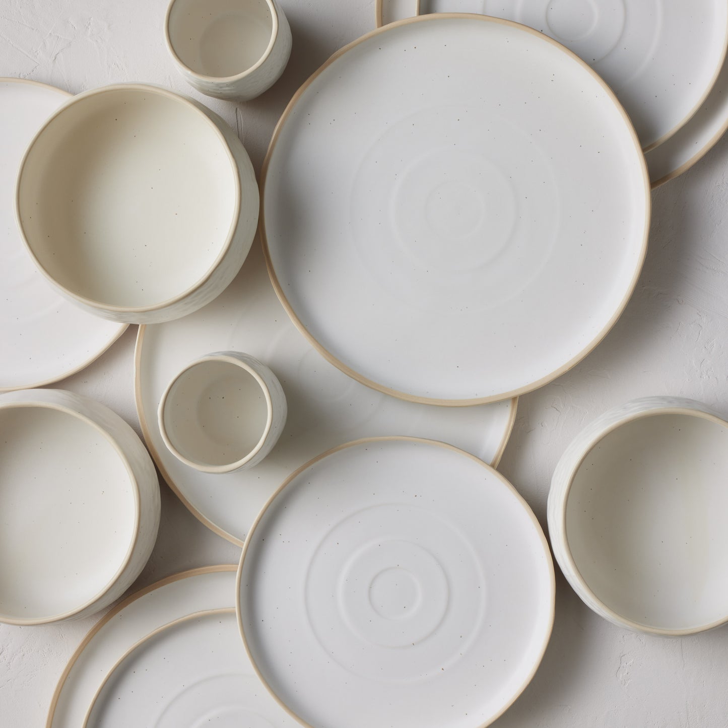 Shosai Stoneware Dinnerware Set - White Speckled