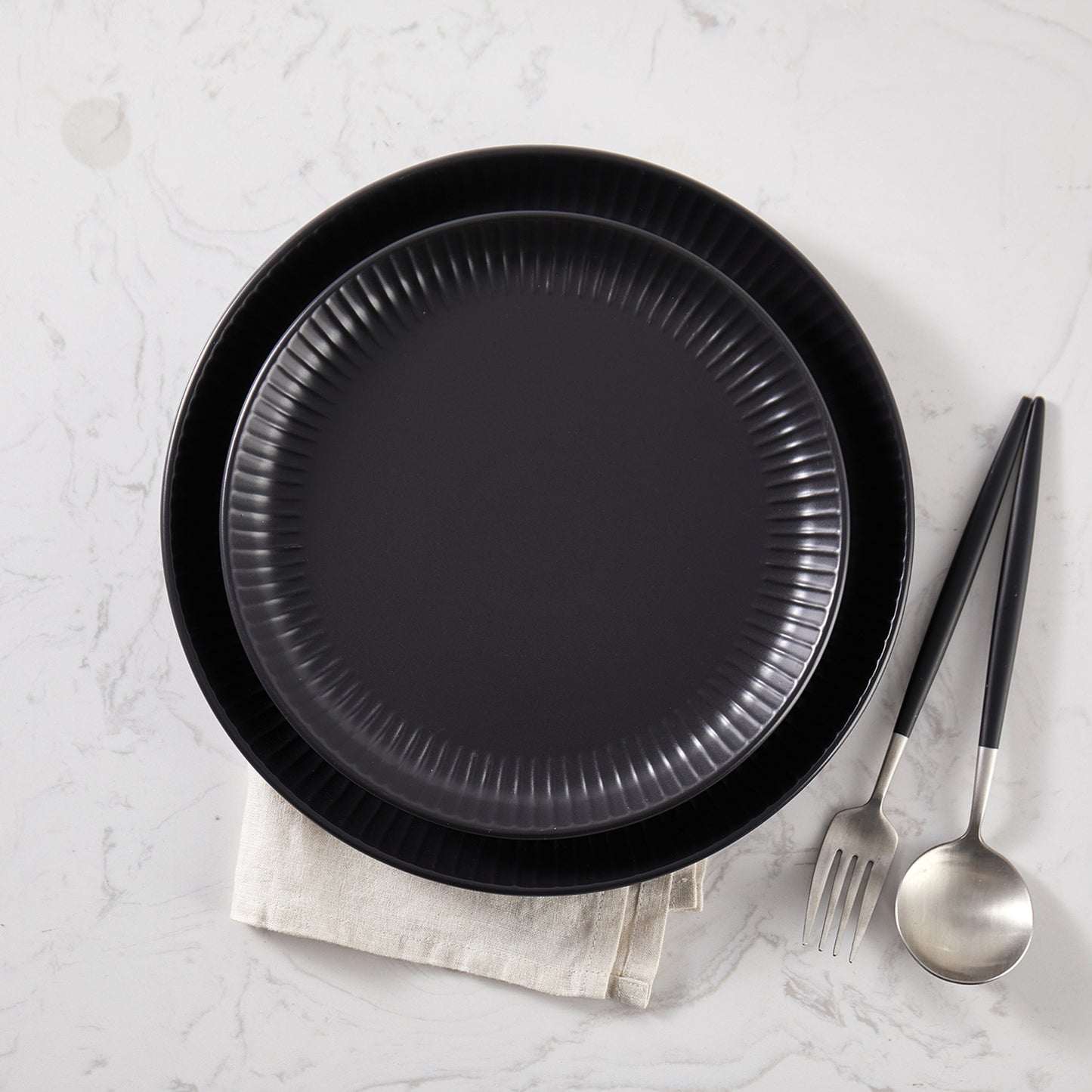 Logan Stoneware Dinnerware Set - Black