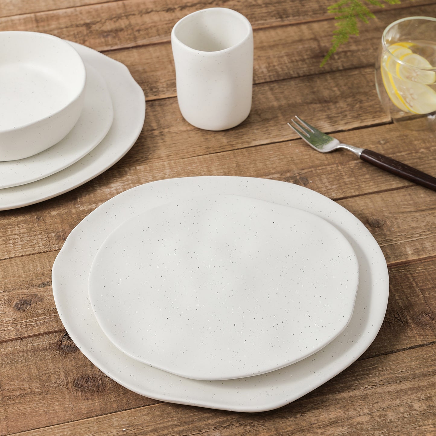 Hekonda Stoneware Dinnerware Set - White Speckled