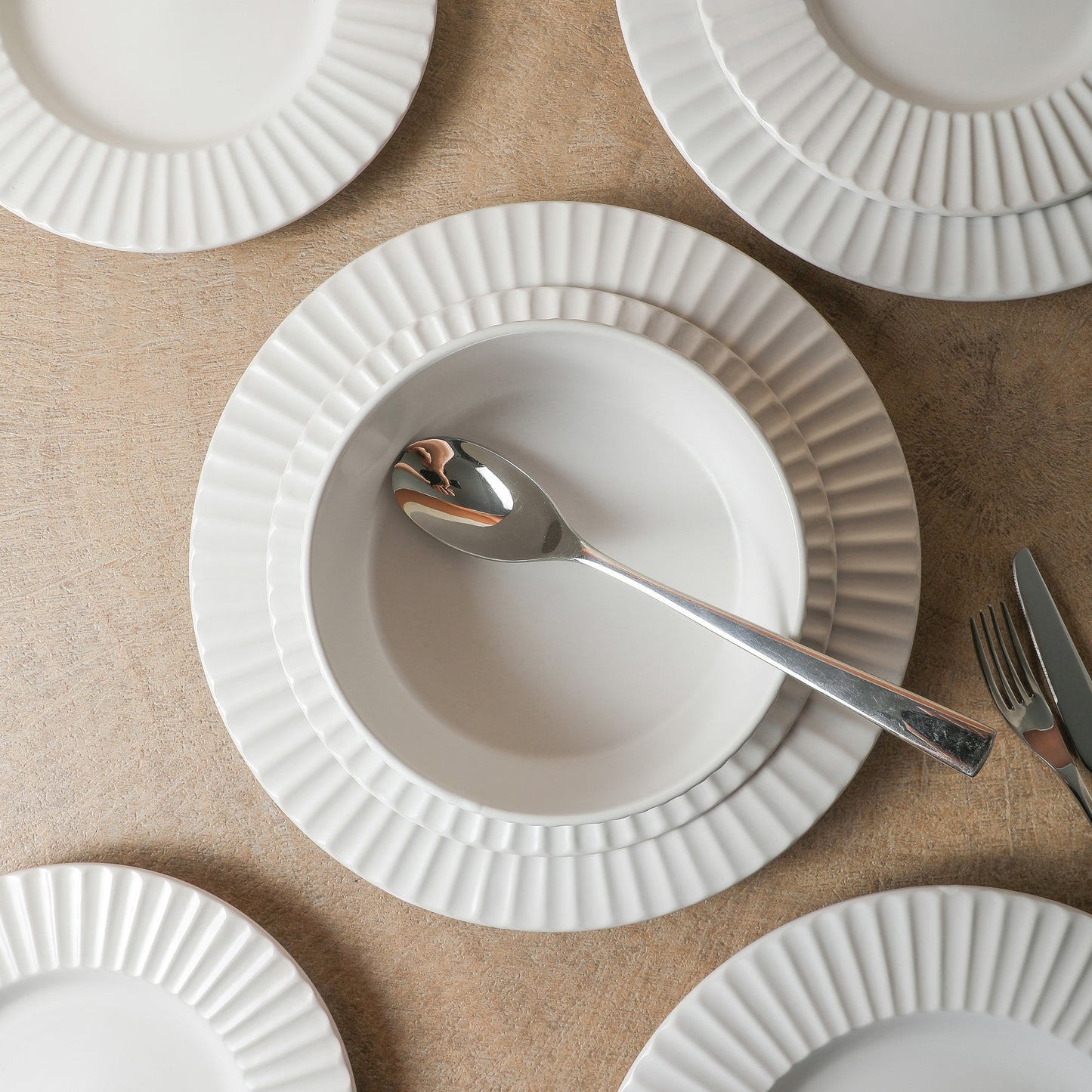 Lusso Stoneware Dinnerware Set - White