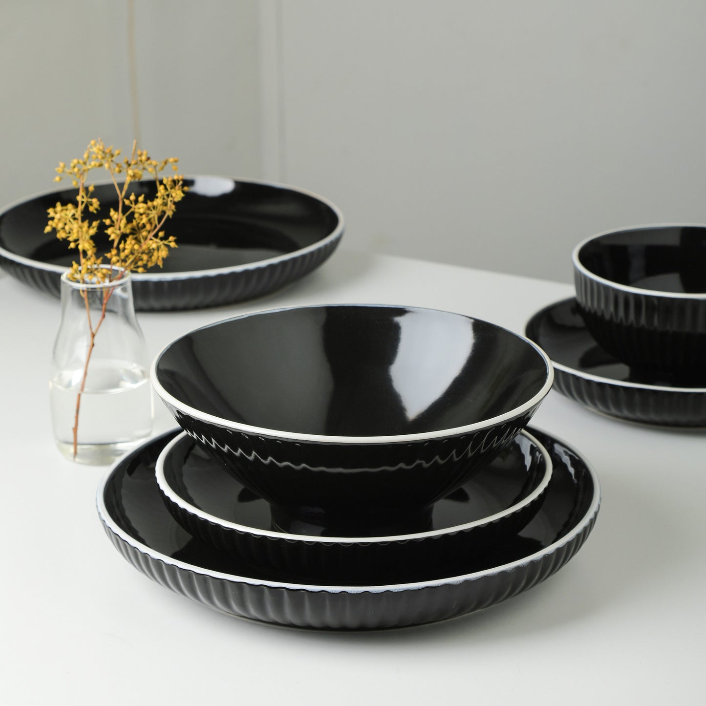 Lustra Stoneware Dinnerware Set - Black