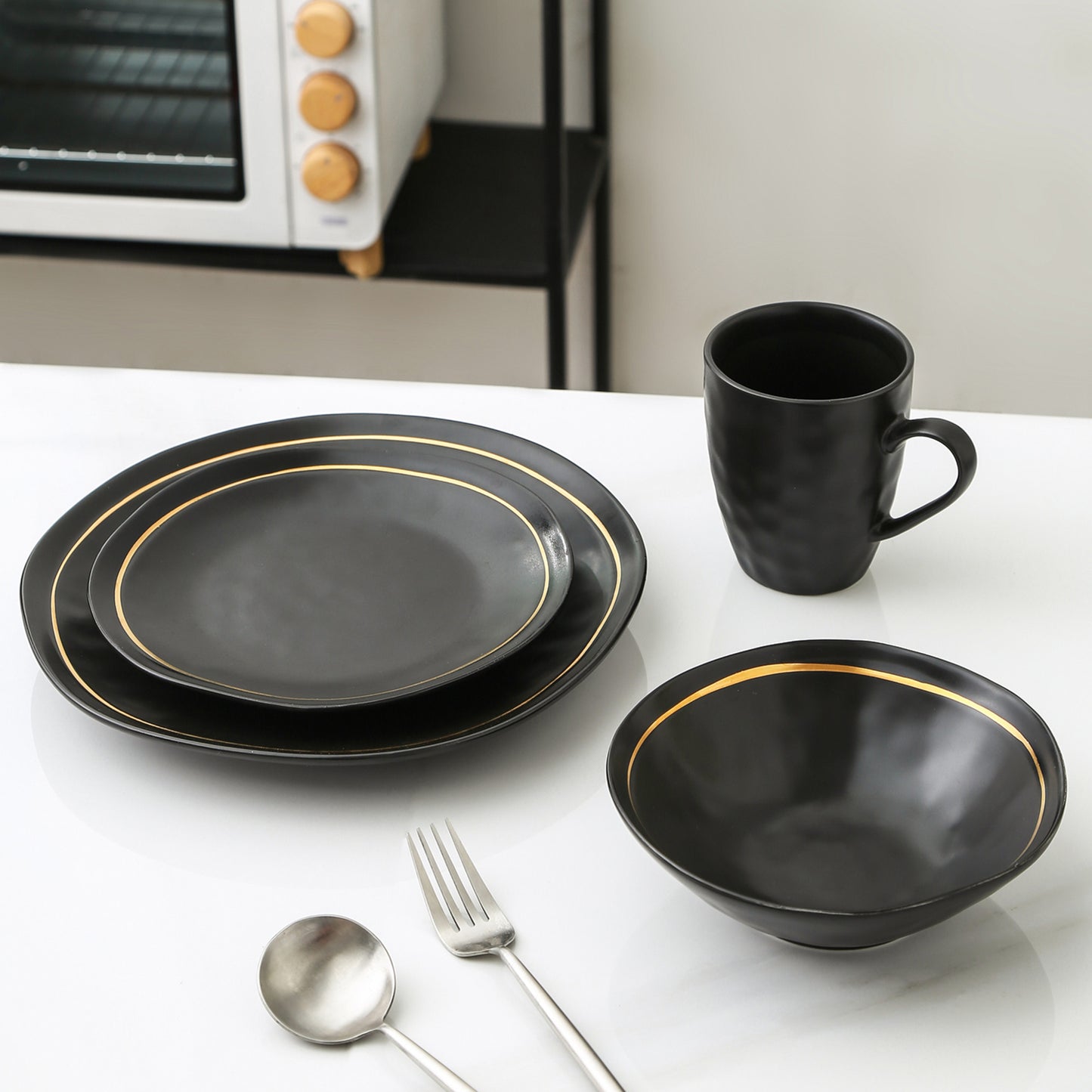 Clara Porcelain Dinnerware Set - Black